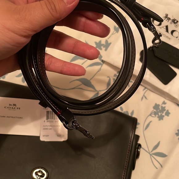 Coach Turn lock crossbody - Picture 11 of 16